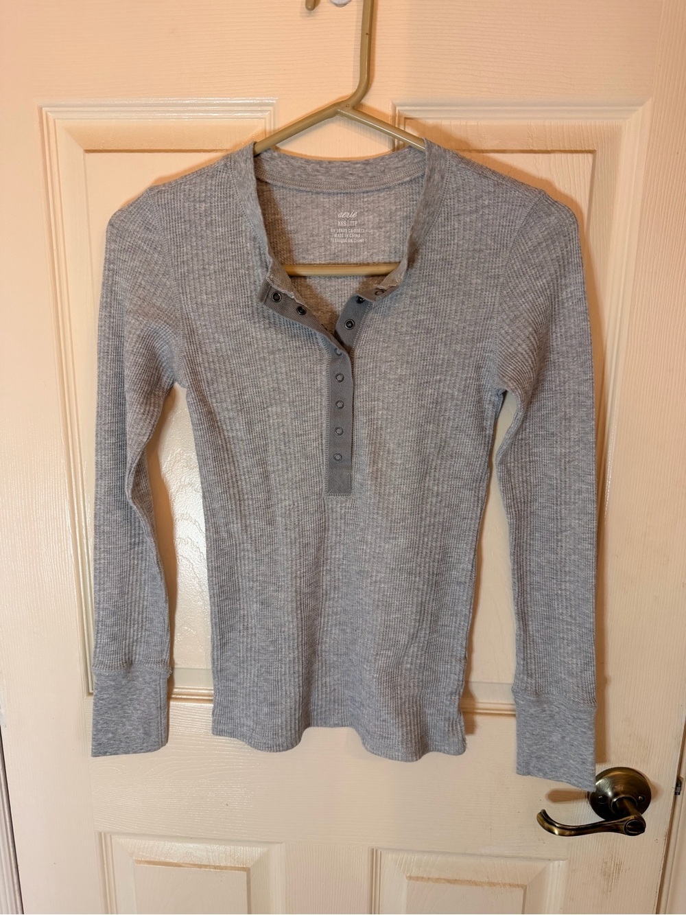 Aerie Women's Slim Ribbed Henley Long-Sleeve Top - Light Gray
